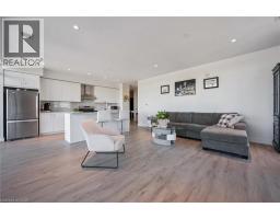 15 GLEBE Street UnitNo. 902 - 6