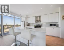 15 GLEBE Street UnitNo. 902 - 8