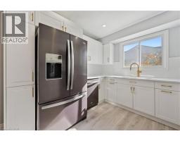 589 BEECHWOOD Drive UnitNo. 5 - 8