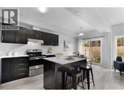 324 EQUESTRIAN Way UnitNo. 28 - 5