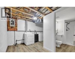 125 BAY Street UnitNo. 6 - 15