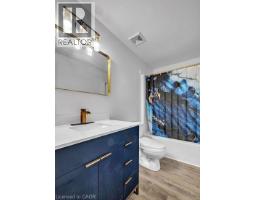 125 BAY Street UnitNo. 6 - 21