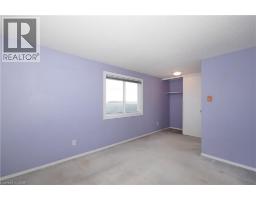 255 NORTHLAKE Drive UnitNo. 27 - 15