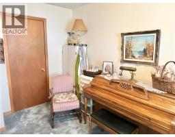 248 HOWARD Street - 27