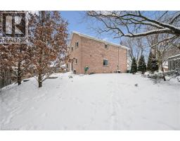 14 BITZER Court - 37