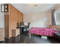 121 UNIVERSITY Avenue E UnitNo. 41 - 13