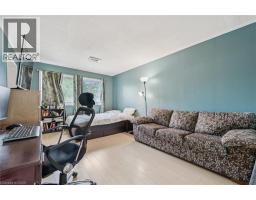 121 UNIVERSITY Avenue E UnitNo. 41 - 15