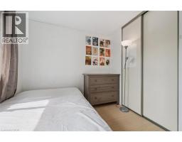 121 UNIVERSITY Avenue E UnitNo. 41 - 21