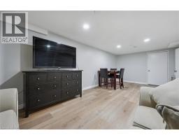 121 UNIVERSITY Avenue E UnitNo. 41 - 25