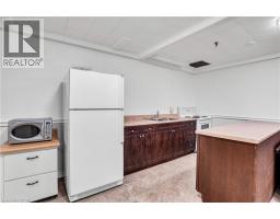 225 HARVARD Place UnitNo. 809 - 40