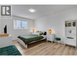 225 THORNBIRD Place - 24