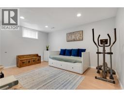 225 THORNBIRD Place - 33