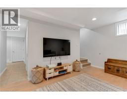 225 THORNBIRD Place - 35