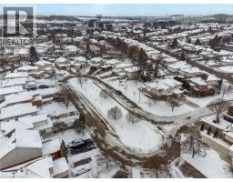 225 THORNBIRD Place - 50