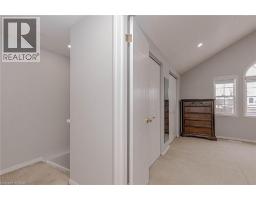 128 KARALEE Crescent - 25