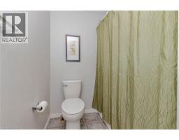 128 KARALEE Crescent - 33