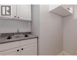 128 KARALEE Crescent - 38