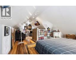 43 EBY Street S - 29