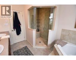 321 BRAITHWAITE Avenue - 27