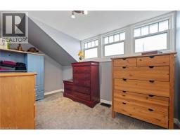 108 NELSON Street E - 19