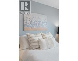 108 NELSON Street E - 9