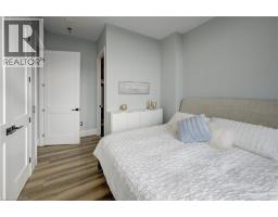 60 CHARLES Street W UnitNo. 2908 - 24