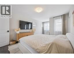 523 HOLLYBROOK Crescent UnitNo. 30 - 18