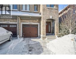 523 HOLLYBROOK Crescent UnitNo. 30 - 4