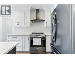 2 CALEDONIA Avenue - 12