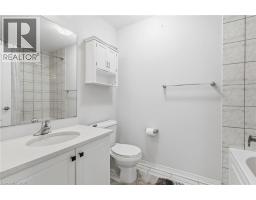 54 OAKTREE Drive - 29