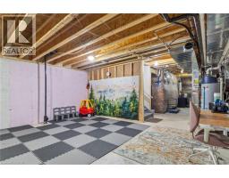 54 OAKTREE Drive - 31