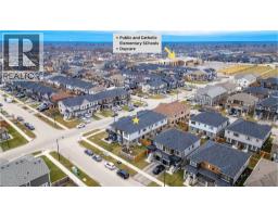 54 OAKTREE Drive - 32