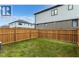 54 OAKTREE Drive - 41