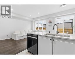 54 OAKTREE Drive - 8