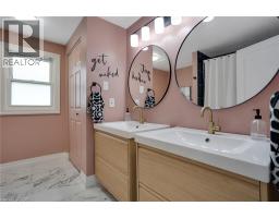 49 WYANDOTTE Court - 25