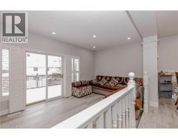 128 KARALEE Crescent - 13