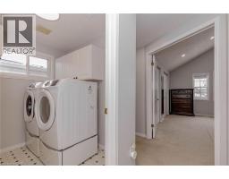 128 KARALEE Crescent - 34