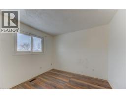 52 MONTEAGLE Crescent - 13