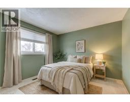 52 MONTEAGLE Crescent - 14