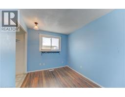 52 MONTEAGLE Crescent - 15