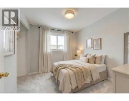 52 MONTEAGLE Crescent - 16