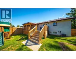 45 WILLOW Drive - 32