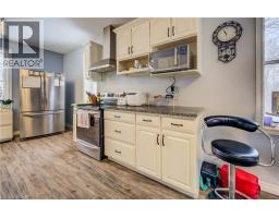 105 ST GEORGE Street - 9