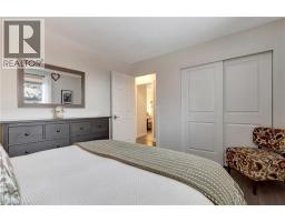 43 SUMMERHILL Crescent - 26