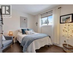 43 SUMMERHILL Crescent - 28