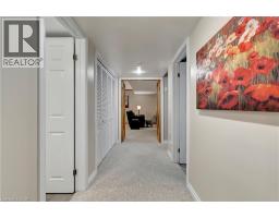 43 SUMMERHILL Crescent - 32