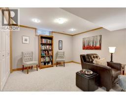 43 SUMMERHILL Crescent - 43