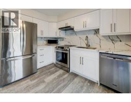 271 COLLEGE Street W - 13