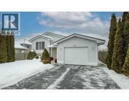 271 COLLEGE Street W - 2