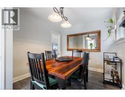 50 COLUMBIA Street W - 13